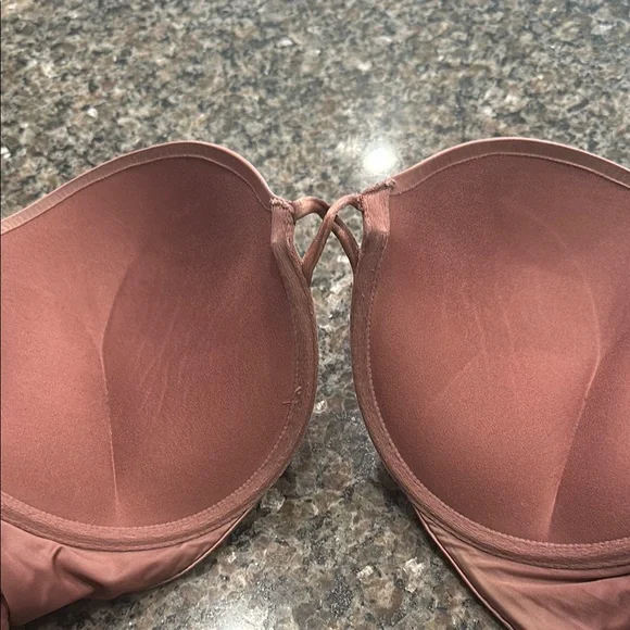 Victorias Secret Bombshell push up bra - Picture 3 of 6